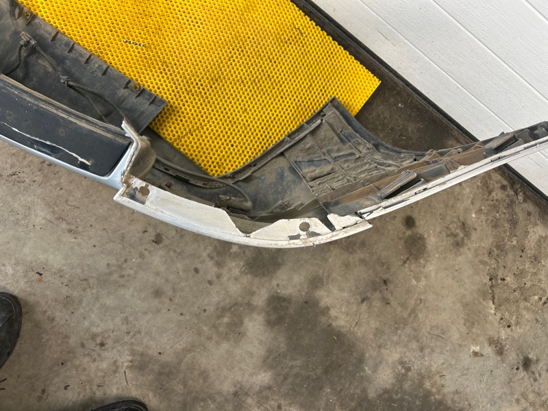 Бампер задний Volkswagen Touareg 2003 7L6