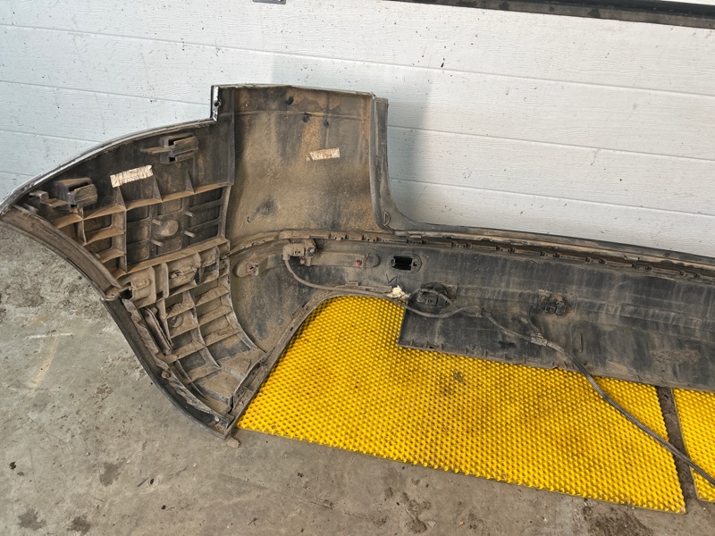 Бампер задний Volkswagen Touareg 2003 7L6