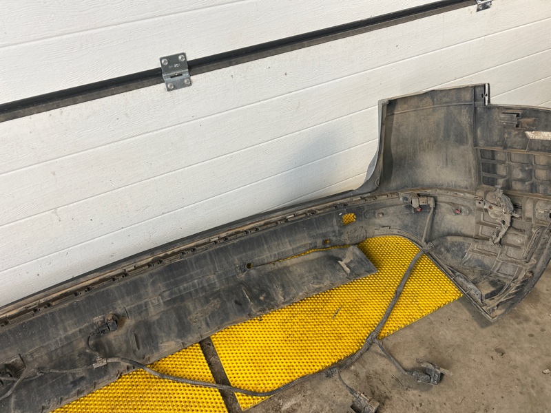 Бампер задний Volkswagen Touareg 2003 7L6