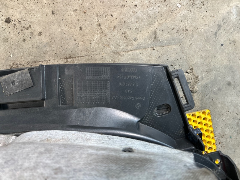 Панель передняя салона (торпедо) Volkswagen Touareg 2003 7L6