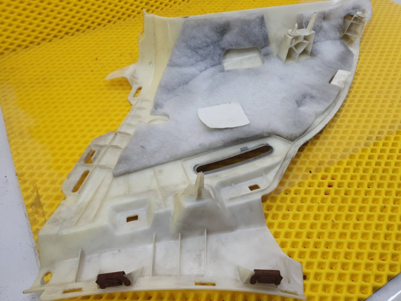 Обшивка стойки задней левой Mercedes-Benz GL-Class 2008 X164