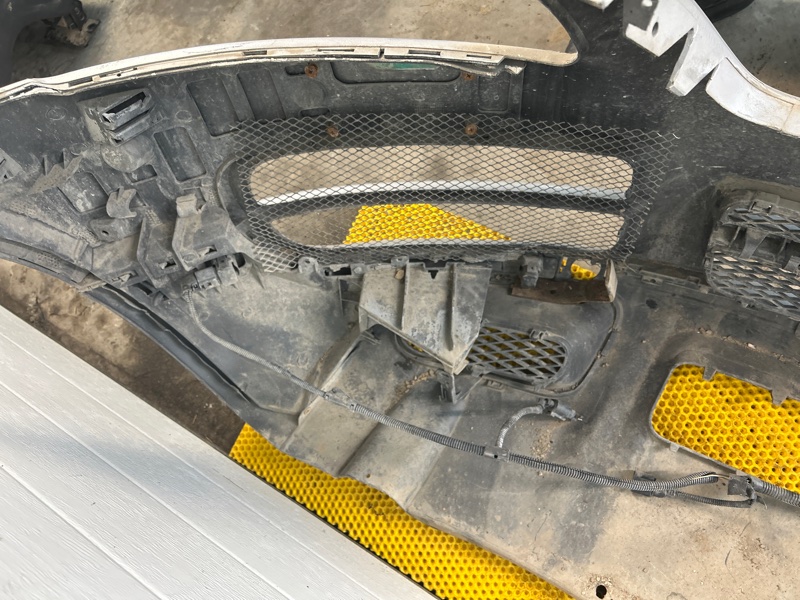 Бампер передний Volkswagen Touareg 2003 7L6