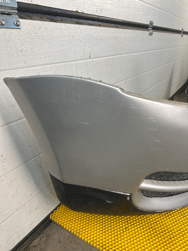 Бампер передний Volkswagen Touareg 2003 7L6