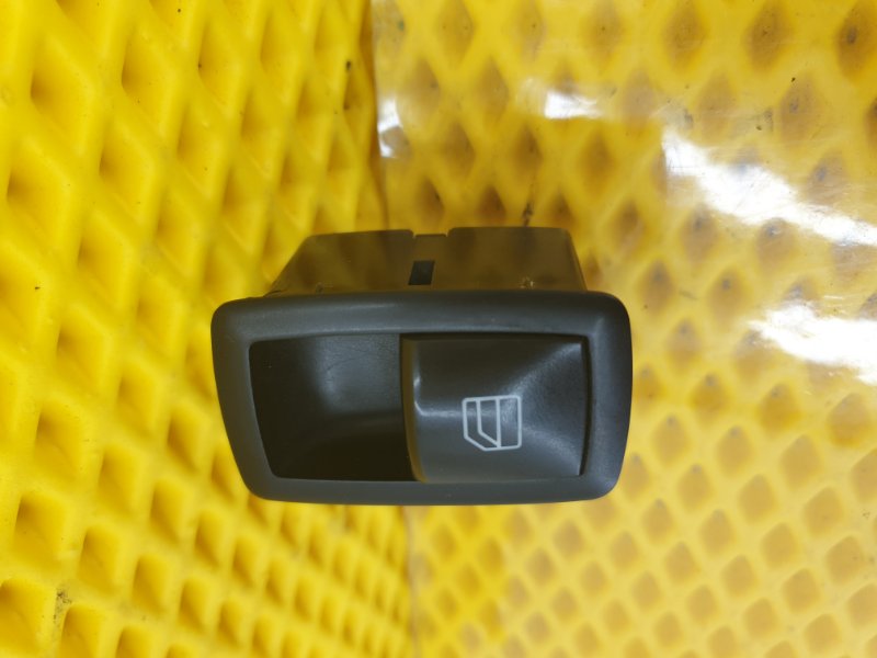 Кнопка стеклоподъемника Mercedes-Benz GL-Class 2007 X164