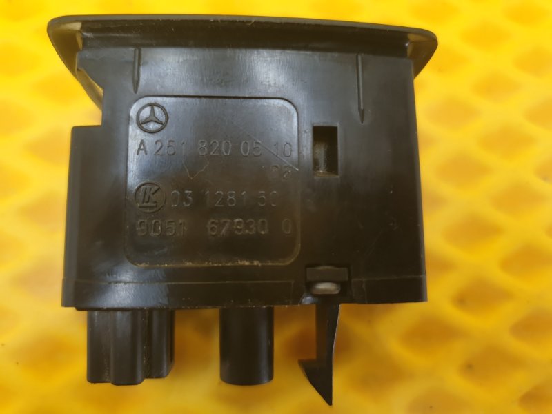 Кнопка стеклоподъемника Mercedes-Benz GL-Class 2007 X164