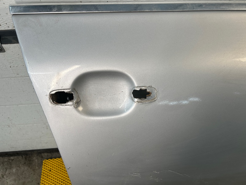 Дверь передняя правая Volkswagen Touareg 2003 7L6