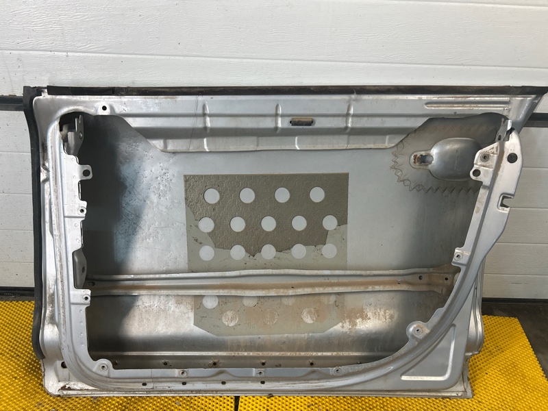 Дверь передняя правая Volkswagen Touareg 2003 7L6