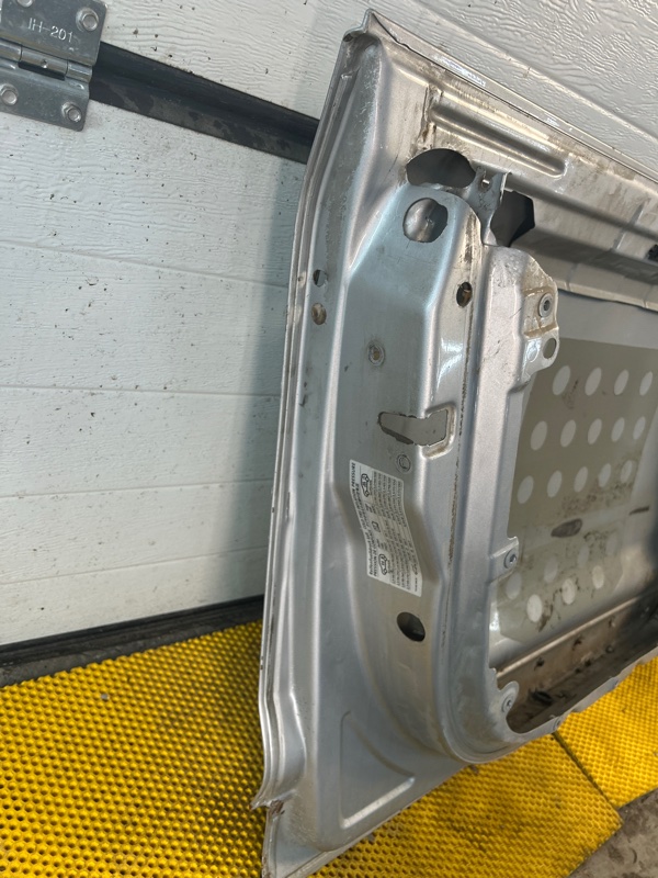 Дверь передняя левая Volkswagen Touareg 2003 7L6