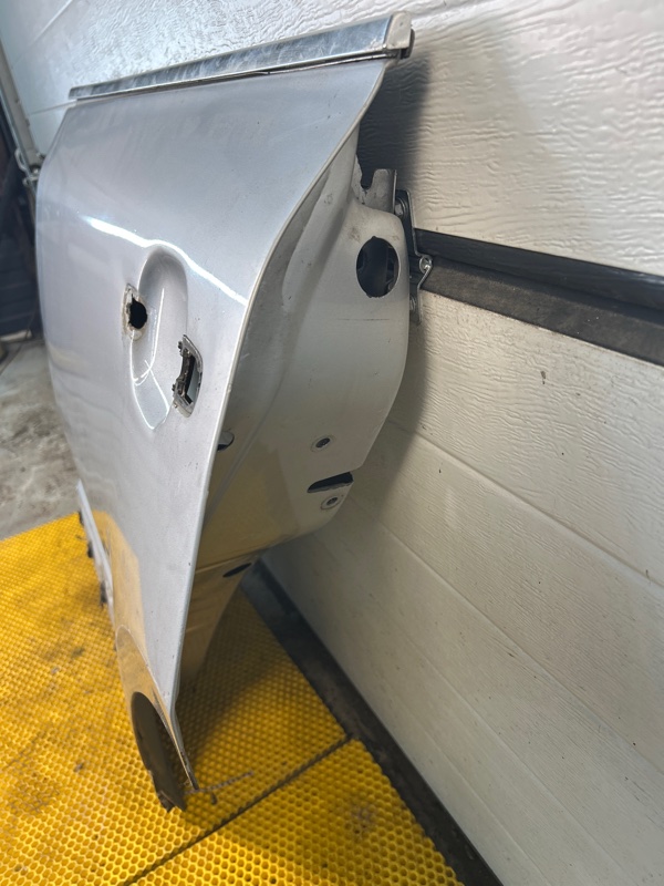 Дверь задняя правая Volkswagen Touareg 2003 7L6