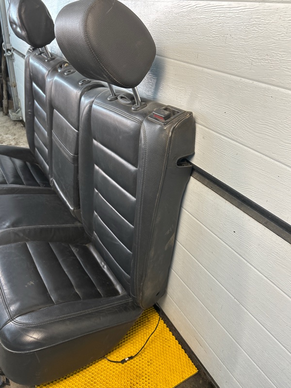 Комплект сидений Volkswagen Touareg 2003 7L6