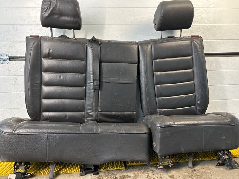 Комплект сидений Volkswagen Touareg 2003 7L6