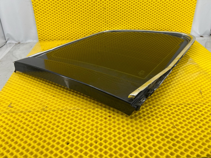 Форточка левая Volkswagen Touareg 2003 7L6