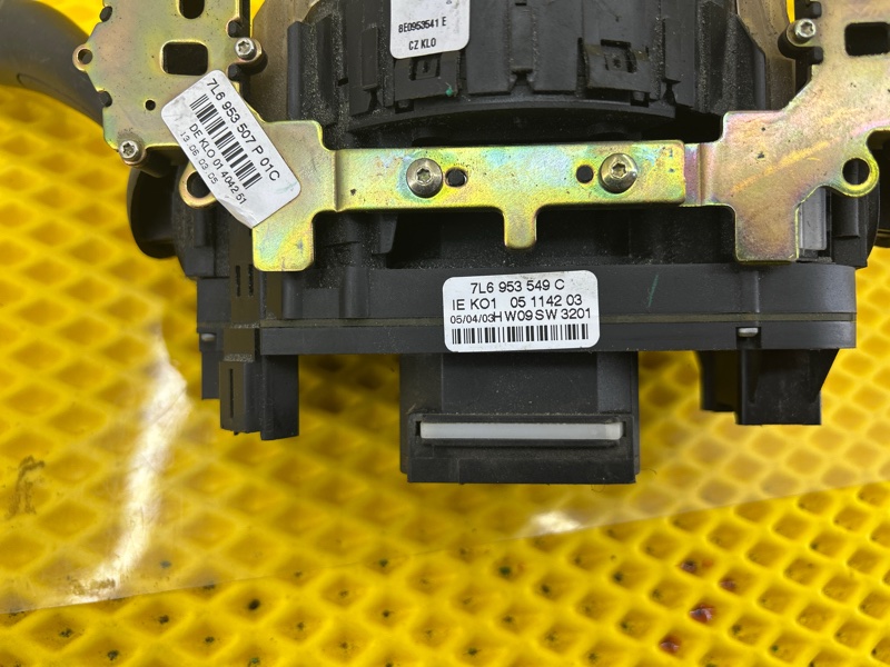 Подрулевой блок переключателей ( шлейф ) Volkswagen Touareg 2003 7L6