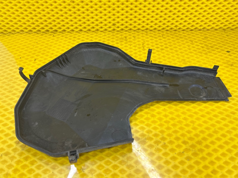 Кожух ремня ГРМ Volkswagen Touareg 2003 7L6