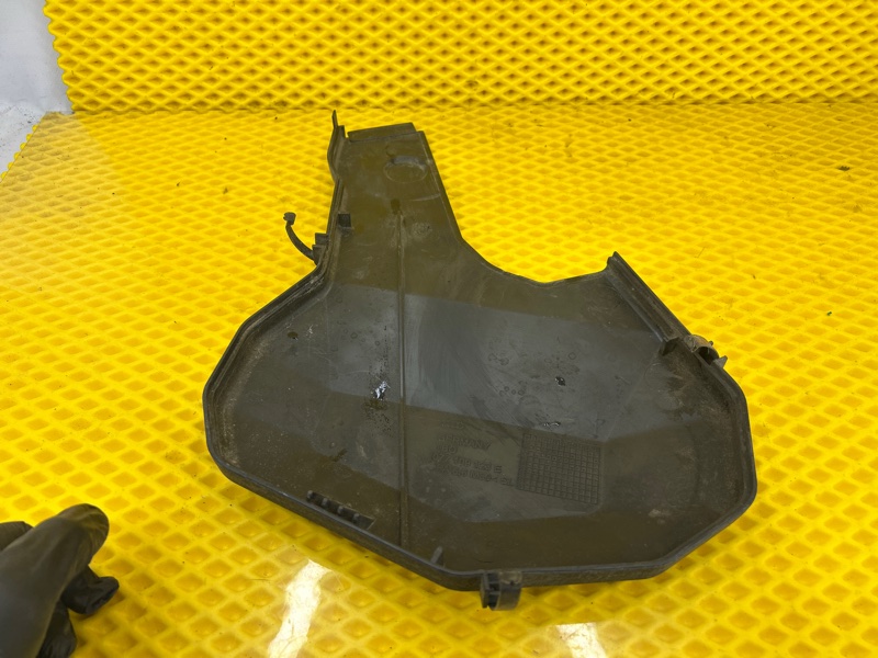 Кожух ремня ГРМ Volkswagen Touareg 2003 7L6