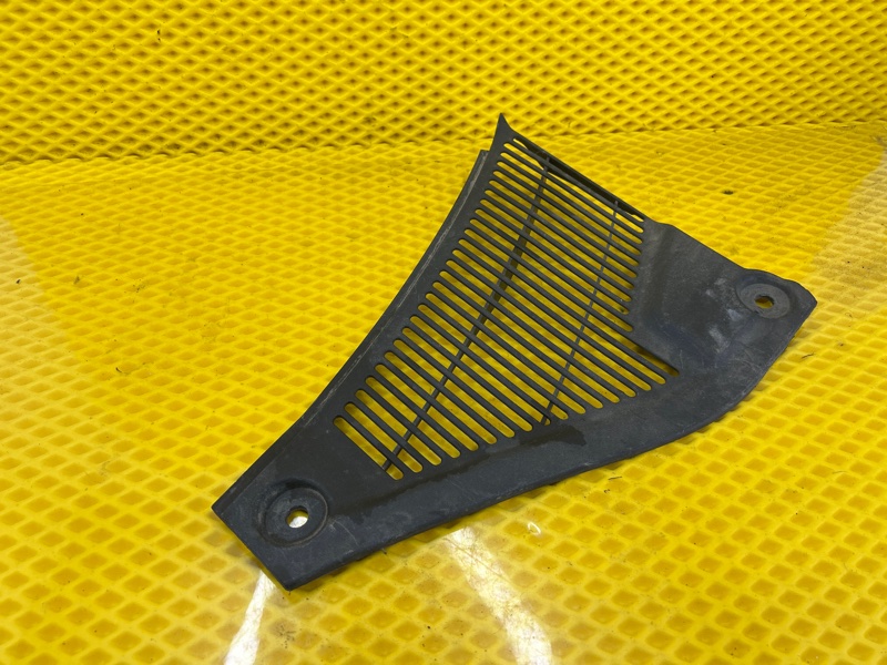 Решетка вентиляционная Volkswagen Touareg 2003 7L6