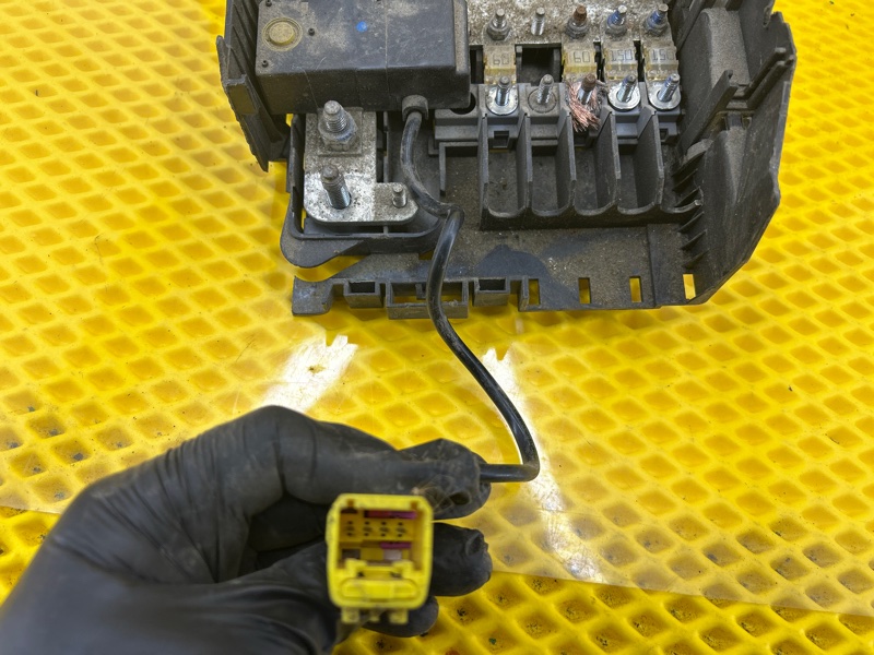 Блок предохранителей Volkswagen Touareg 2003 7L6