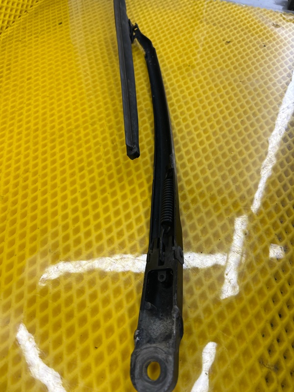 Поводок дворника Volkswagen Touareg 2003 7L6