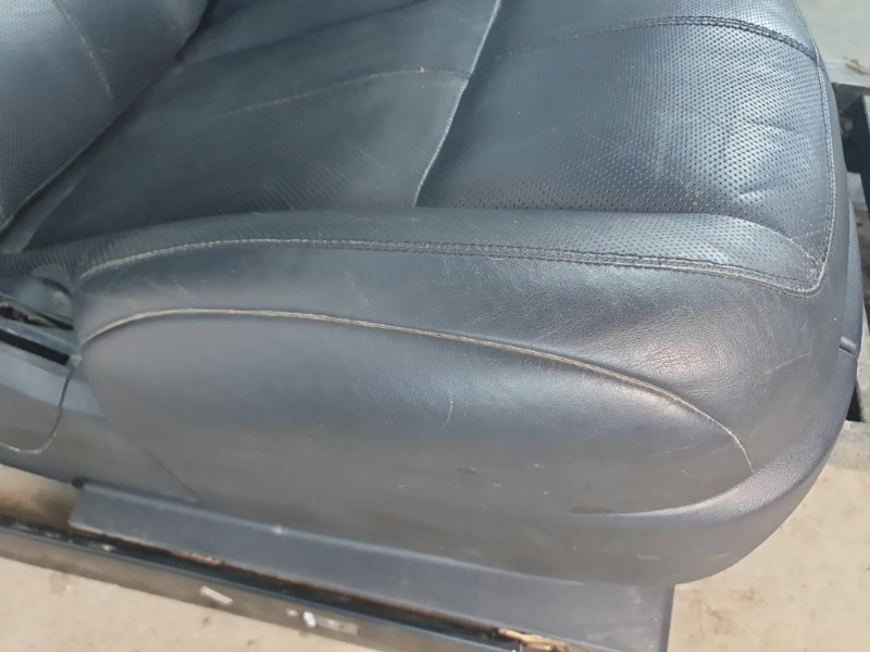 Сиденье Mercedes-Benz S-Class W221