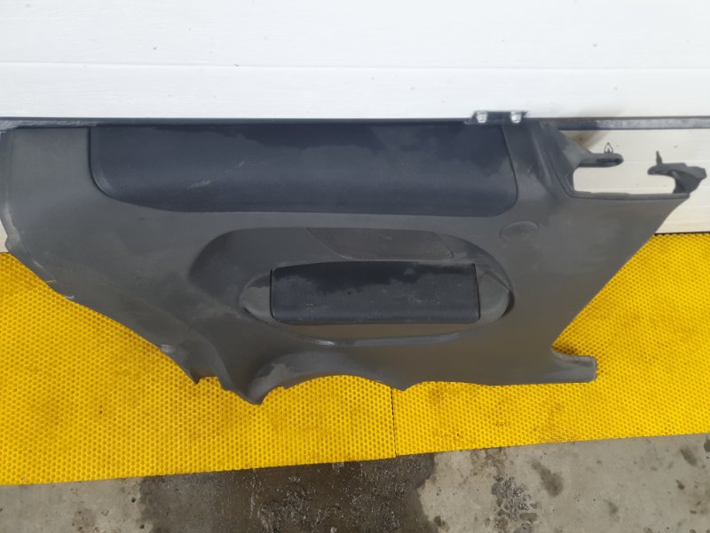 Обшивка салона Ford Focus 2006 2