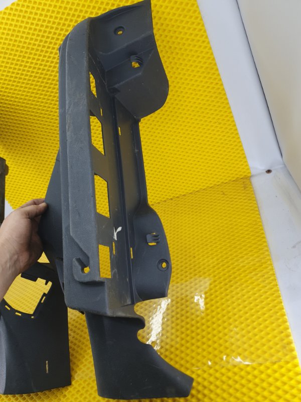 Обшивка багажника Ford Focus 2006 2