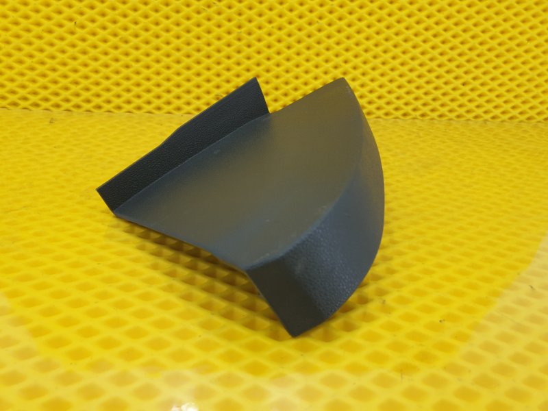 Накладка торпедо Ford Focus 2006 2