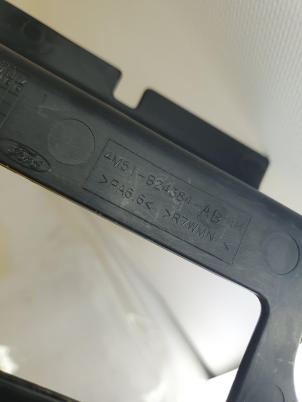 Кронштейн Ford Focus 2006 2