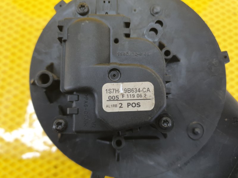 Корпус мотора печки Ford Focus 2006 2