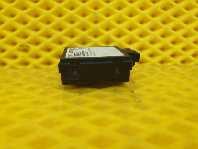 Блок управления центральным замком Ford Focus 2006 2