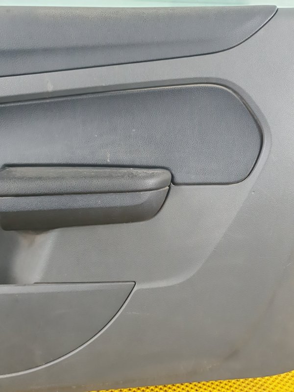 Дверь Ford Focus 2006 2