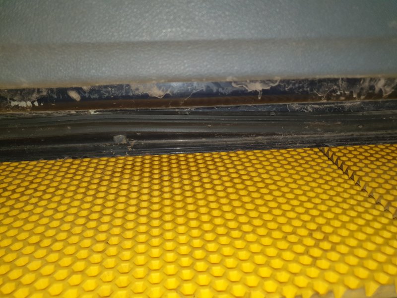 Дверь Ford Focus 2006 2