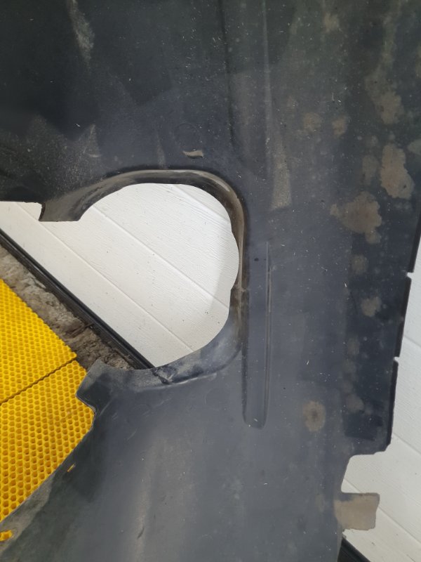 Подкрылок передний Ford Focus 2006 2