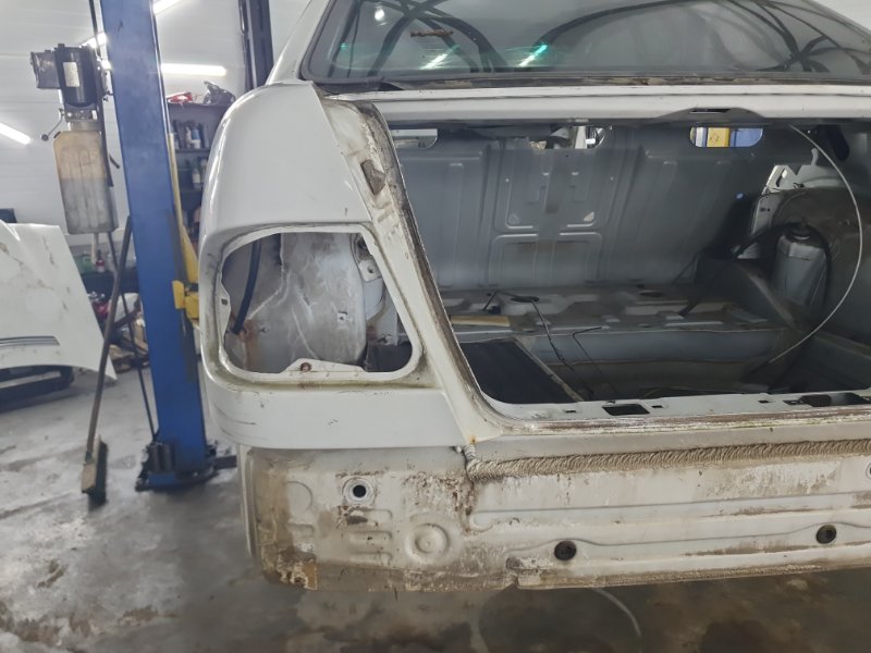 Крыло ( Четверть ) Mercedes-Benz e240 15.04.1998 210