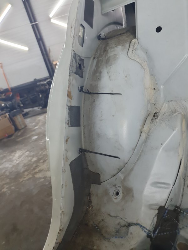 Крыло ( Четверть ) Mercedes-Benz e240 15.04.1998 210