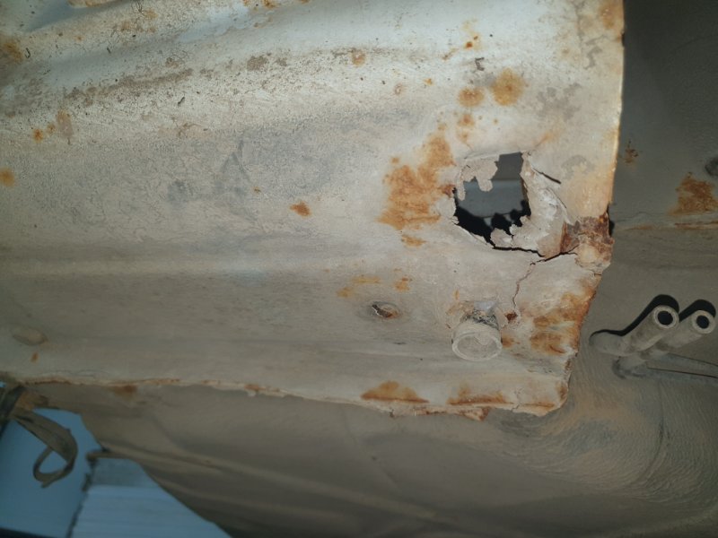 Крыло ( Четверть ) Mercedes-Benz e240 15.04.1998 210