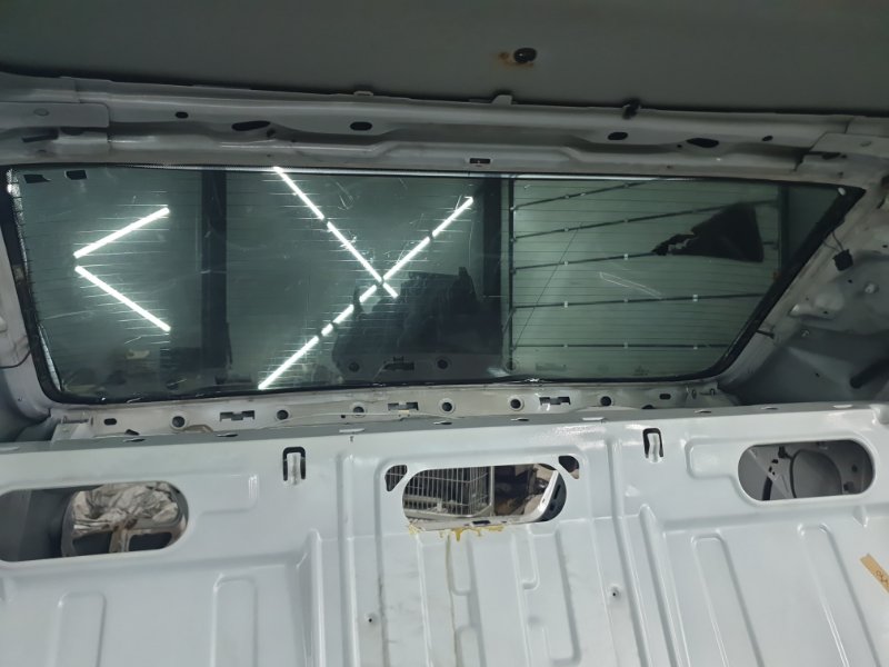 Стекло заднее Mercedes-Benz e240 15.04.1998 210