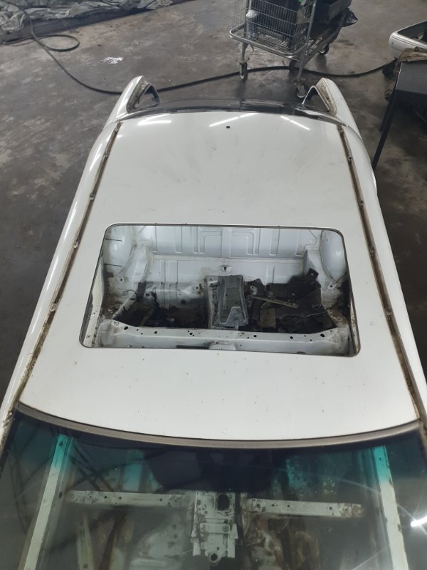 Крыша Mercedes-Benz e240 15.04.1998 210