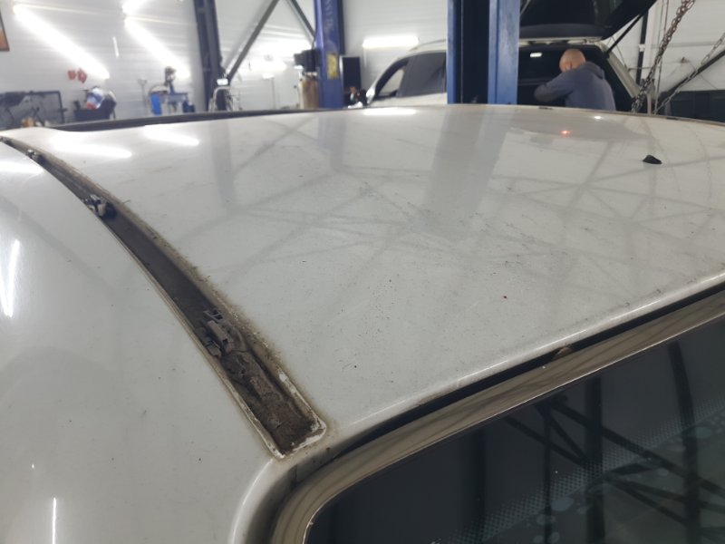 Крыша Mercedes-Benz e240 15.04.1998 210