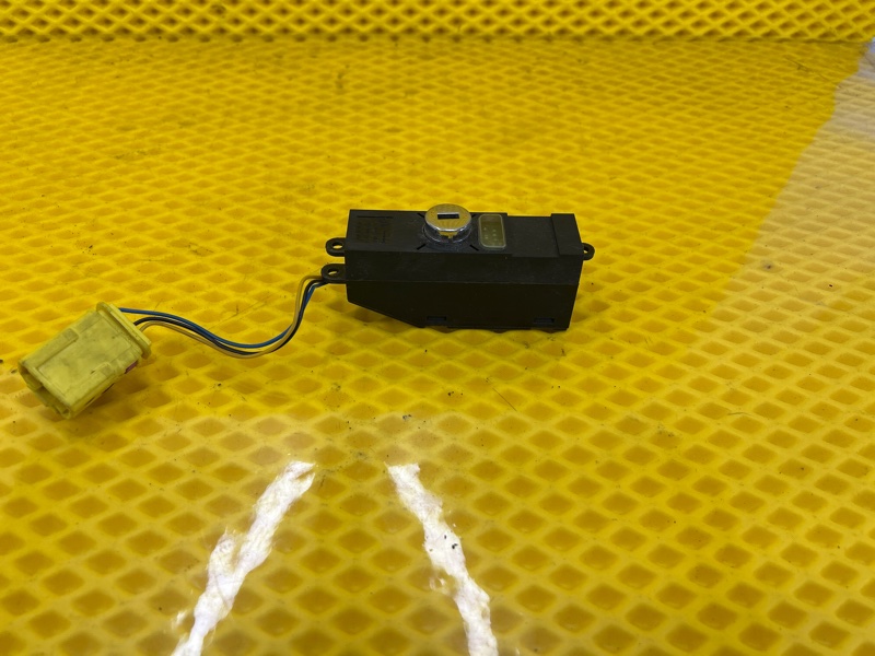 Выключатель подушки безопасности Volkswagen Touareg 2003 7L6