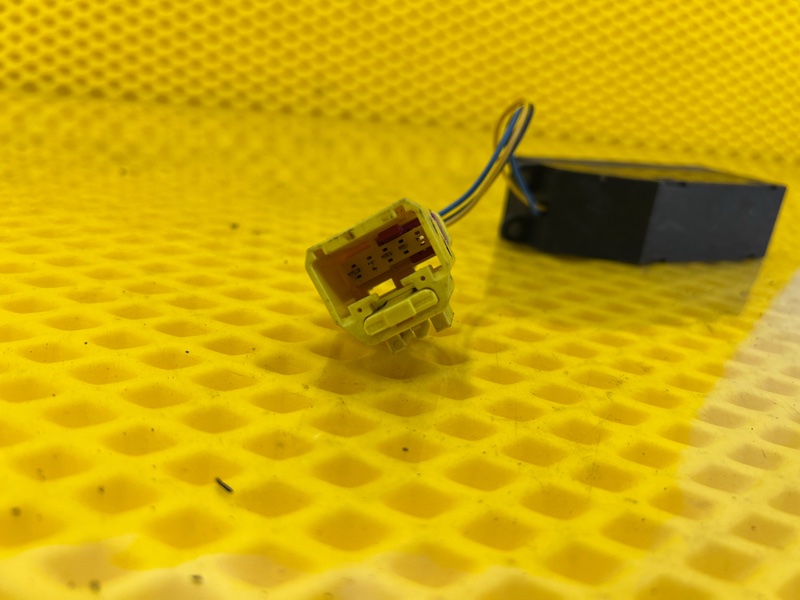 Выключатель подушки безопасности Volkswagen Touareg 2003 7L6