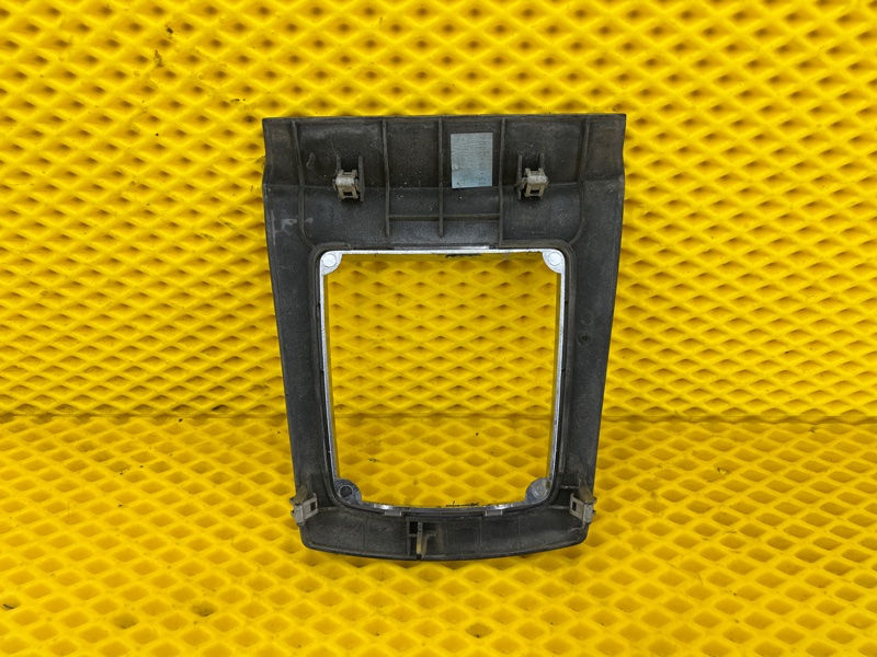 Накладка центральной консоли Volkswagen Touareg 2003 7L6