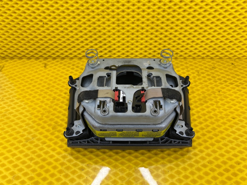 Подушка безопасности в руль Volkswagen Touareg 2003 7L6