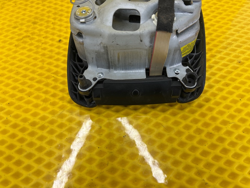 Подушка безопасности в руль Volkswagen Touareg 2003 7L6