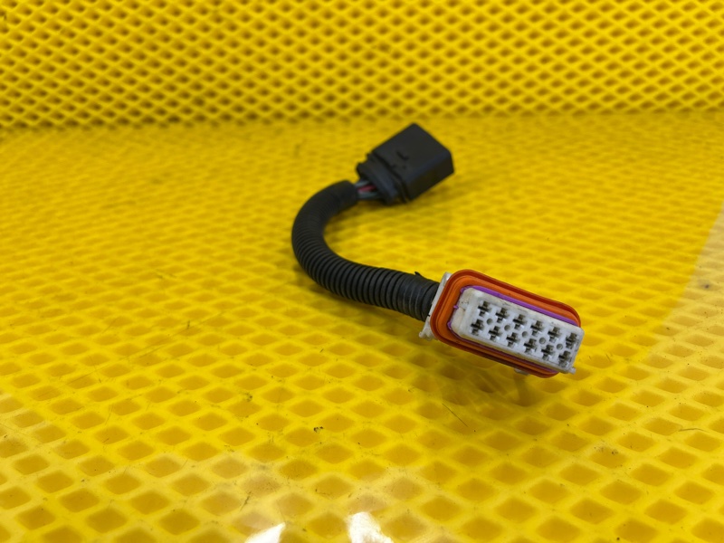 Штекер,клемма,фишка Volkswagen Touareg 2003 7L6