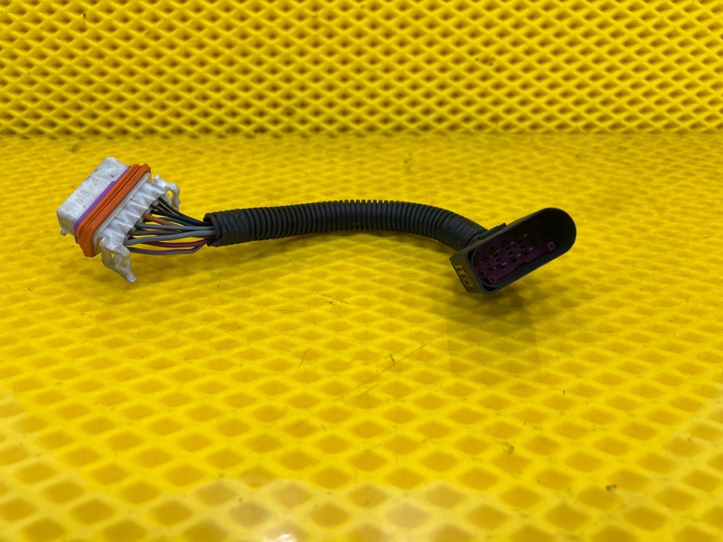 Штекер,клемма,фишка Volkswagen Touareg 2003 7L6