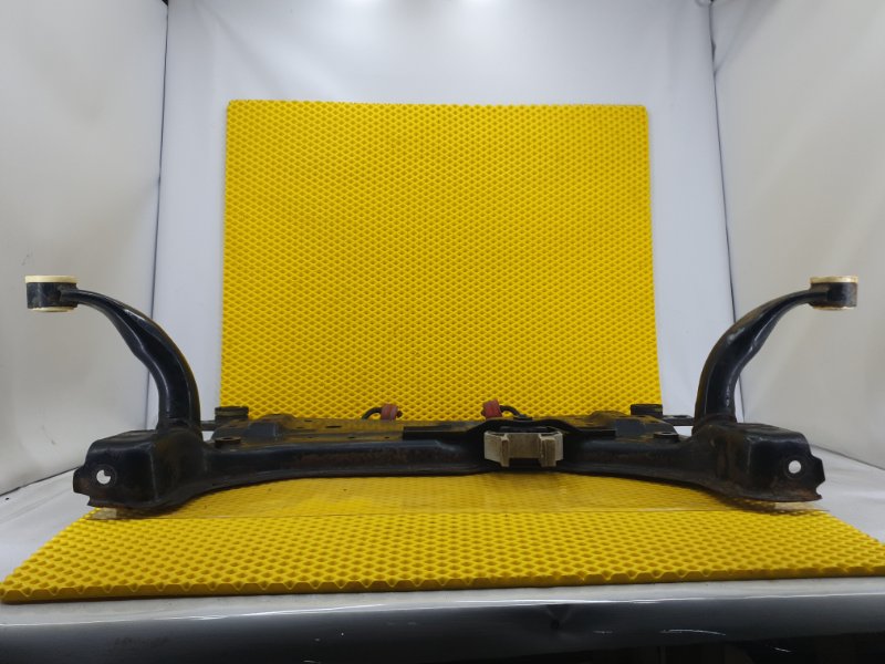 Подрамник Ford Focus 2006 2