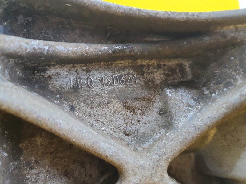 Кронштейн компрессора кондиционера Ford Focus 2006 2