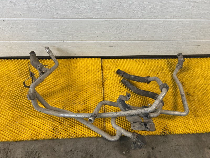 Патрубок системы охлаждения Volkswagen Touareg 2003 7L6