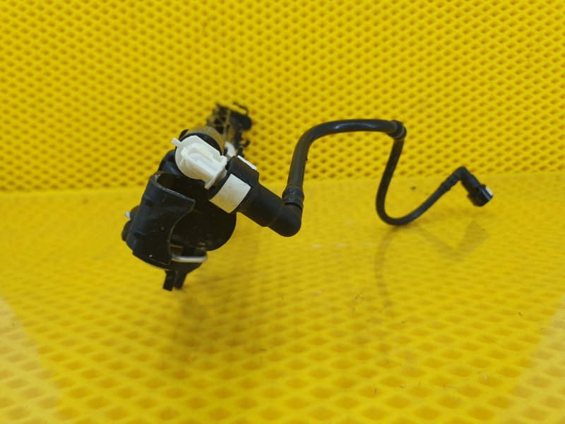 Рампа топливная Ford Focus 2006 2