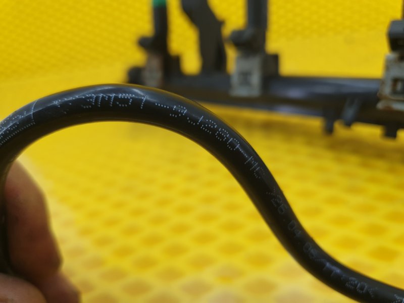 Рампа топливная Ford Focus 2006 2